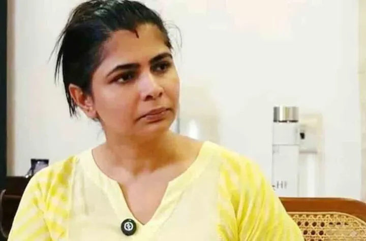 అధికారం, రాజకీయ బలం, డబ్బుతోనే లైంగిక వేధింపులు