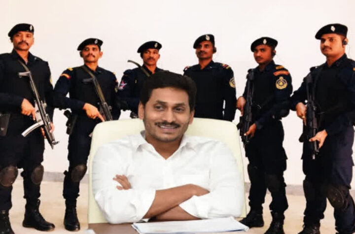 హైకోర్టులో జడ్ ప్లస్ సెక్యూరిటీ కోరిన జగన్
