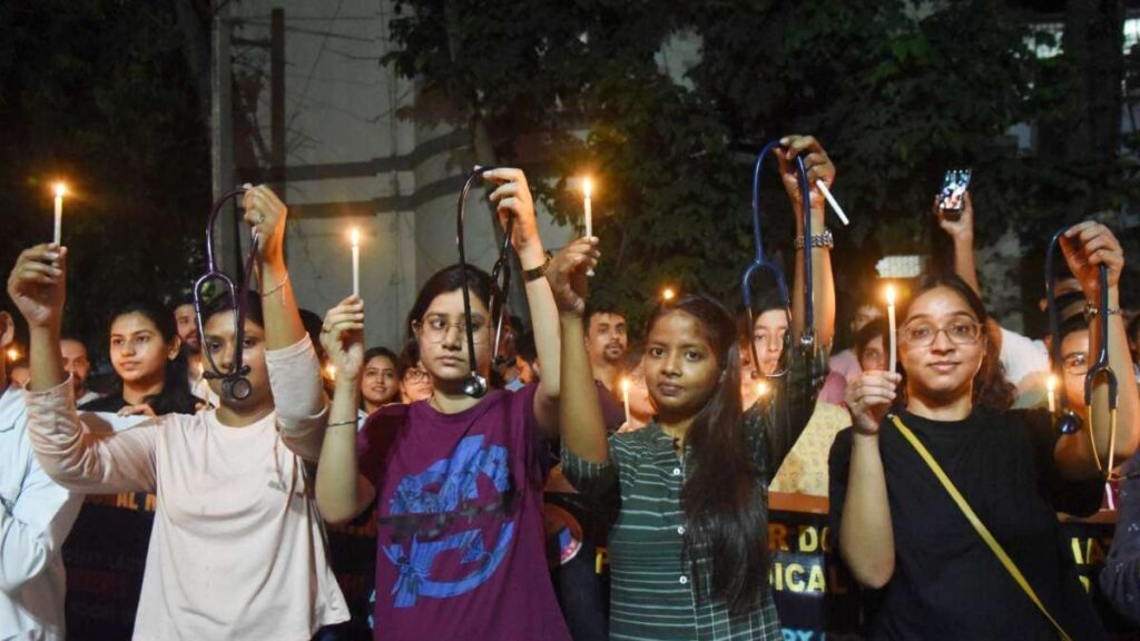 కోల్‌కతాకు ఎన్‌సిడబ్లు బృందం