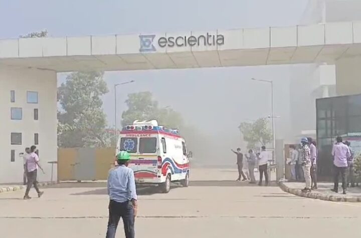 అనకాపల్లిలోని ఫార్మా కంపెనీలో రియాక్టర్ బ్లాస్ట్.. 17 మంది మృతి