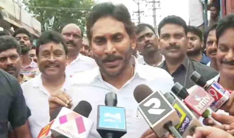 రెడ్‌బుక్‌ మీకే సొంతం అనుకోవద్దు