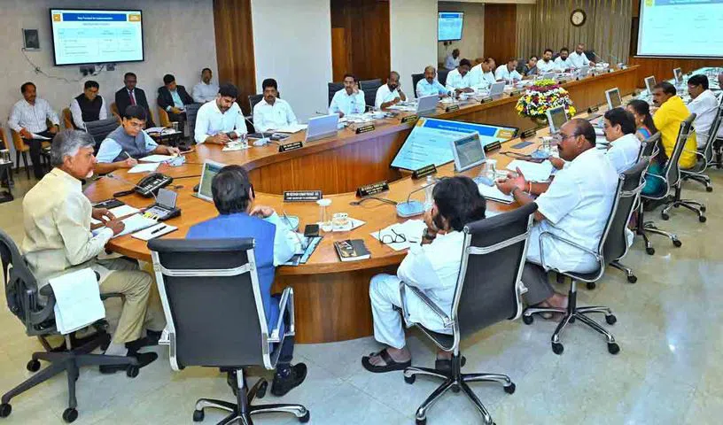 దీపావళికి ఉచిత గ్యాస్ సిలిండర్ల పథకం దీపావళికి ఉచిత గ్యాస్ సిలిండర్ల పథకం