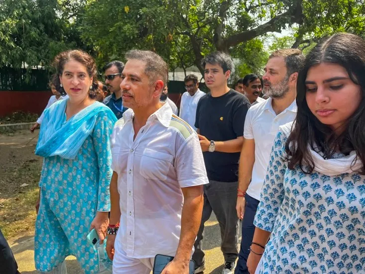 ప్రియాంక కుమారుడు రైహాన్ వాద్రా అరంగేట్రం! ప్రియాంక కుమారుడు రైహాన్ వాద్రా అరంగేట్రం!