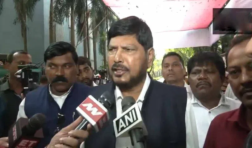 తప్పనిసరిగా ఓటు వేసేలా చట్టం చేయాలి తప్పనిసరిగా ఓటు వేసేలా చట్టం చేయాలి