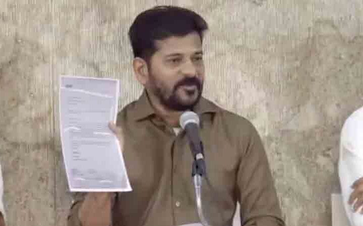 అదానీ రూ.100 కోట్ల విరాళం రేవంత్ తిరస్కారంపై దుమారం