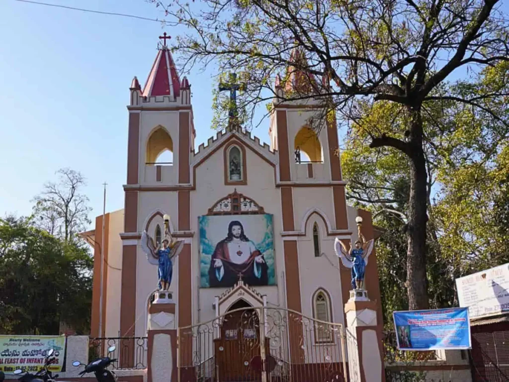 సికింద్రాబాద్ చర్చి ను తొలగించమని రైల్వేల నోటీసు