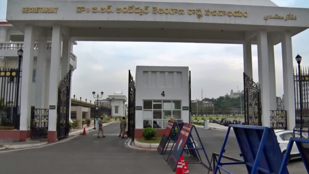 వాస్తు దోషం అంటూ సచివాలయం `బాహుబలి గెట్’ మూసివేత