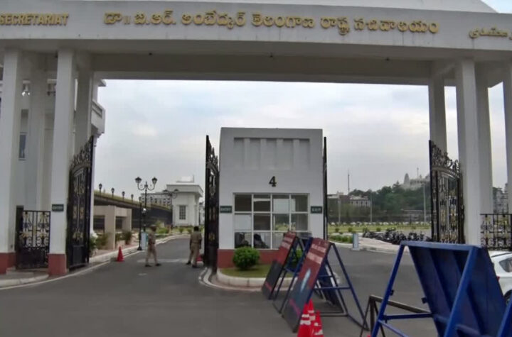 వాస్తు దోషం అంటూ సచివాలయం `బాహుబలి గెట్’ మూసివేత