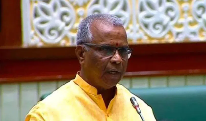 నిజామాబాద్ కు రూ.100 కోట్లు విడుదల చేయాలి నిజామాబాద్ కు రూ.100 కోట్లు విడుదల చేయాలి