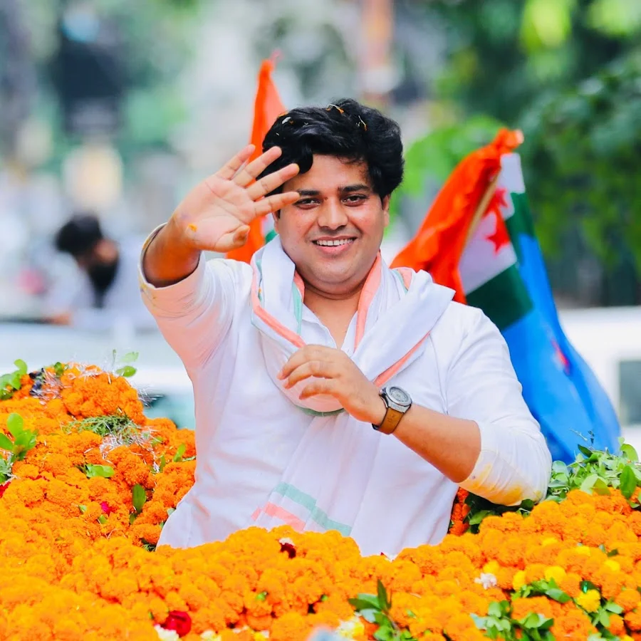 మతపరమైన పోస్టు… కాంగ్రెస్ ఎంపీపై కేసు మతపరమైన పోస్టు… కాంగ్రెస్ ఎంపీపై కేసు