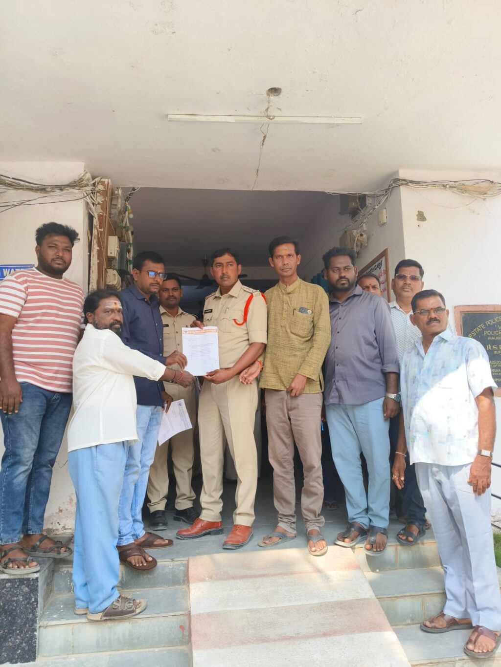 వేములవాడ ఆలయాలకు రక్షణ కల్పించాలి
