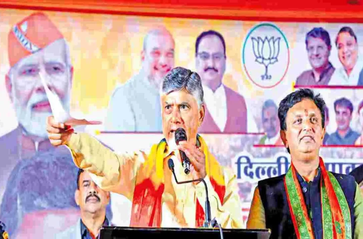 ఆప్ పాలనలో మురికి కూపంగా మారుతున్న ఢిల్లీ