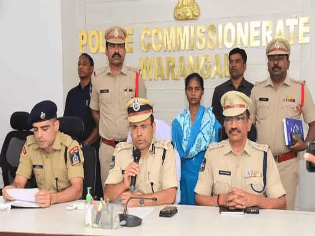 మావోయిస్టు కీలక నేత లొంగుబాటు మావోయిస్టు కీలక నేత లొంగుబాటు