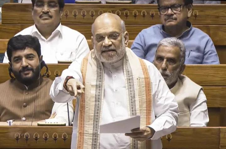 సరిహద్దు భద్రతా ప్రయత్నాలు అడ్డుకుంటున్న మమతా