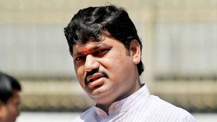 మహారాష్ట్ర మంత్రి ధనంజయ్ ముండే రాజీనామా మహారాష్ట్ర మంత్రి ధనంజయ్ ముండే రాజీనామా