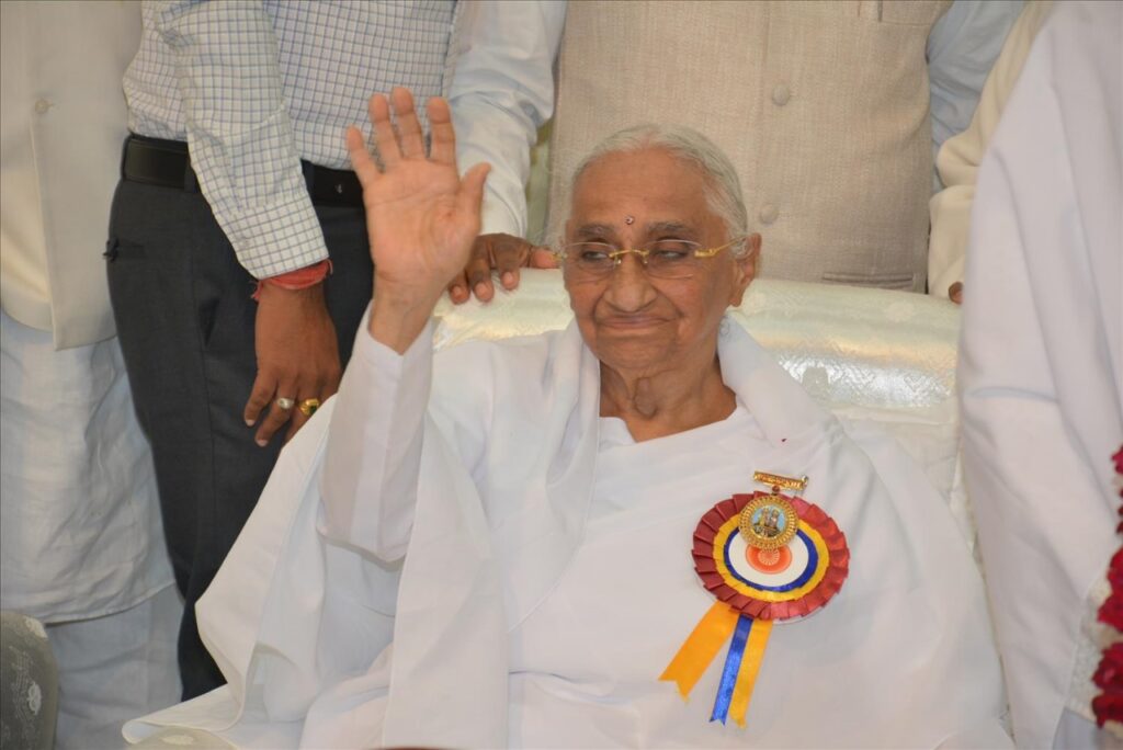 బ్రహ్మకుమారి చీఫ్ దాది రతన్ మోహిని కన్నుమూత బ్రహ్మకుమారి చీఫ్ దాది రతన్ మోహిని కన్నుమూత