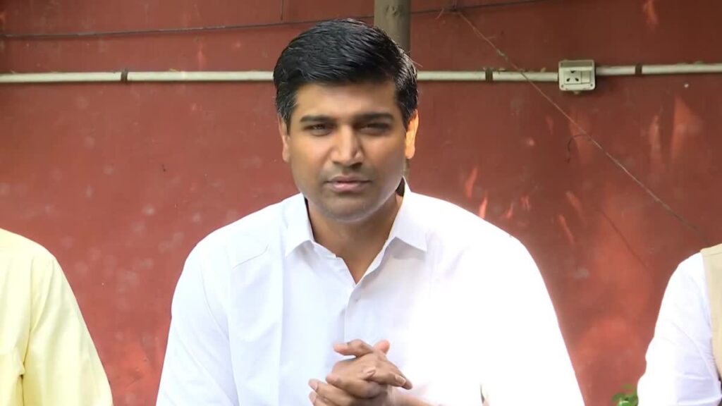 జగన్‌ ఓ “ప్రొఫెషనల్ పొలిటికల్ క్రిమినల్”