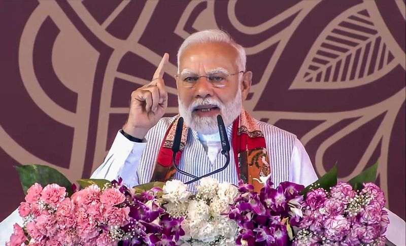 ప్రతిపక్షాలకు కుటుంబ ప్రయోజనాలే ముఖ్యం