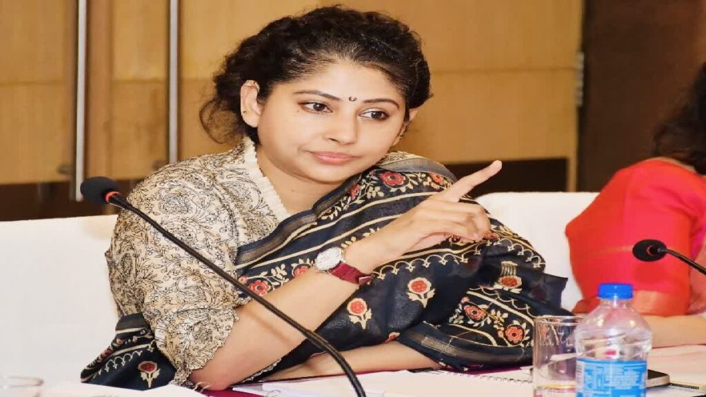 ఎంపిక చేసిన వారినే టార్గెట్ చేస్తున్నారా? ఎంపిక చేసిన వారినే టార్గెట్ చేస్తున్నారా?