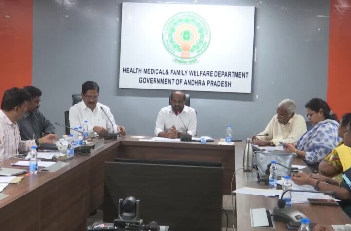 కరోనాపై ప్రజలు భయపడాల్సిన అవసరం లేదు