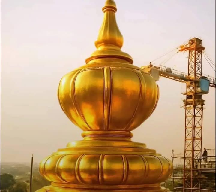 అయోధ్య ఆలయ శిఖరంపై బంగారు కలశం సిద్ధం