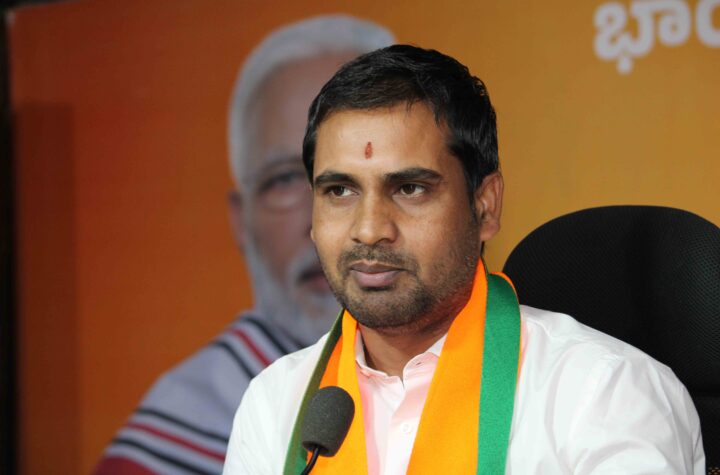 రేవంత్ రెడ్డి ప్రభుత్వంలో అర్బన్ నక్సల్స్ కు పెద్దపీట!