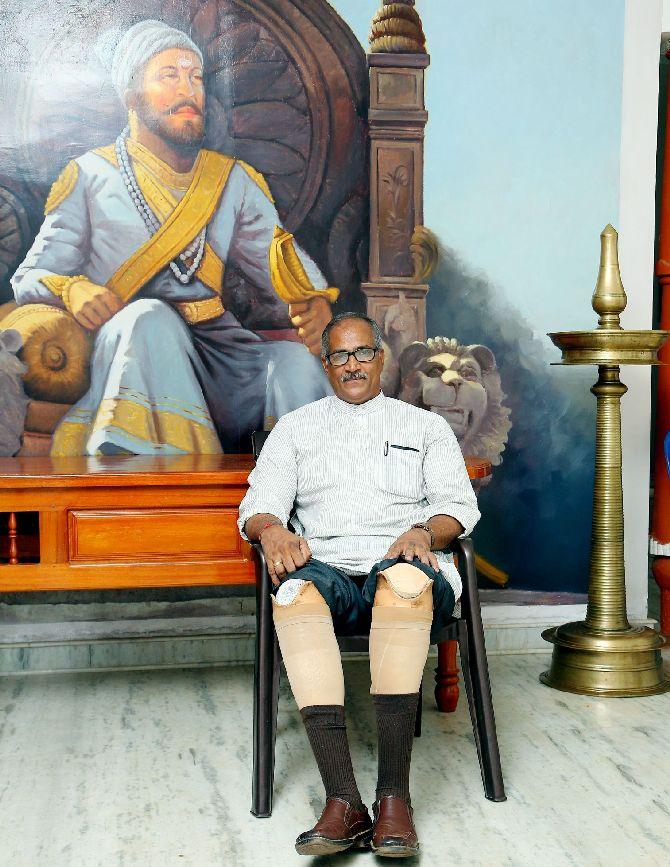 ఎస్ఎఫ్ఐ నేతగా ఉంటూ ఆర్ఎస్ఎస్ వైపు … నేడు రాజ్యసభకు
