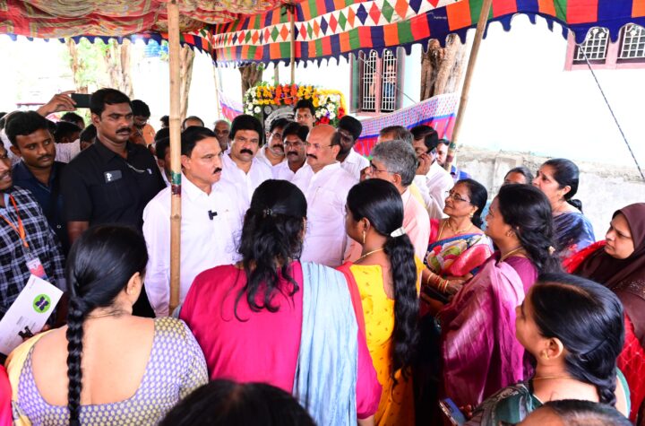 పశ్చిమ అభివృద్ధికి రాజకీయాలకు అతీతంగా కలిసి రండి
