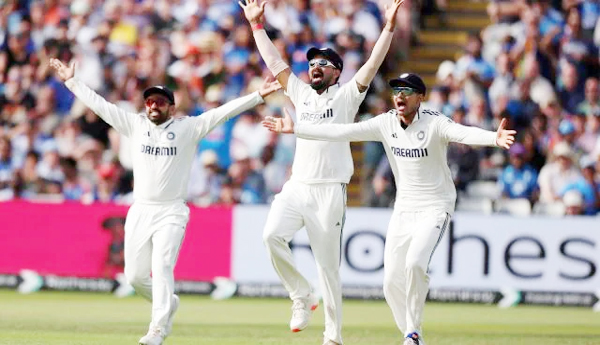 టెస్టు సిరీస్‌ లో అత్యధిక సిక్సర్ల జట్టుగా భారత్‌