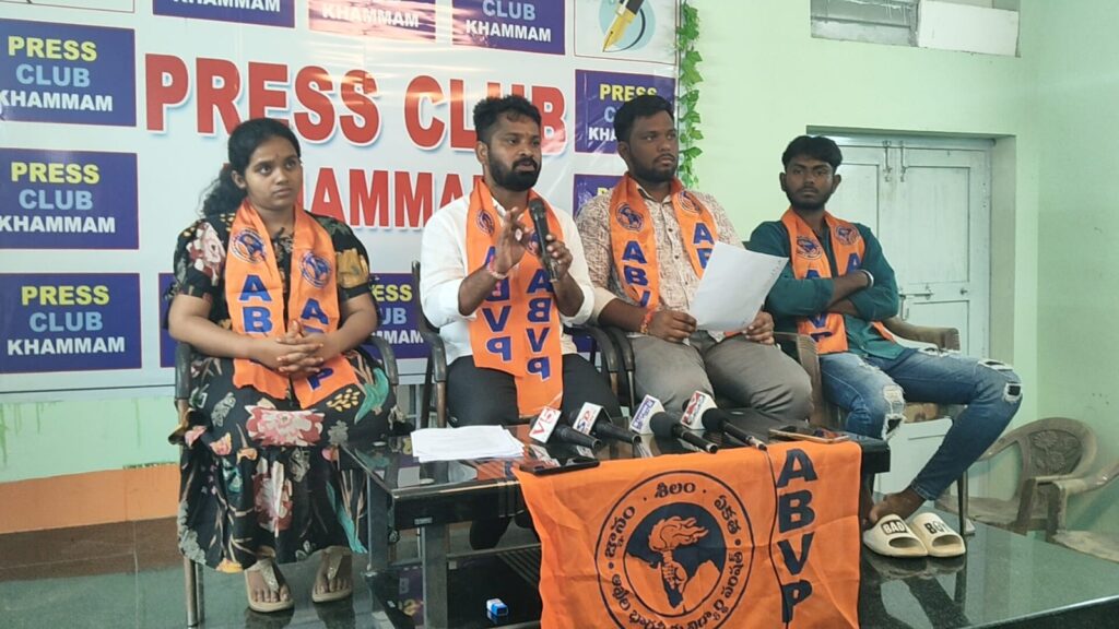 మైనారిటీ గురుకులాల్లో ఇస్లాంను ప్రోత్సహిస్తున్న సైఫుల్లా మైనారిటీ గురుకులాల్లో ఇస్లాంను ప్రోత్సహిస్తున్న సైఫుల్లా