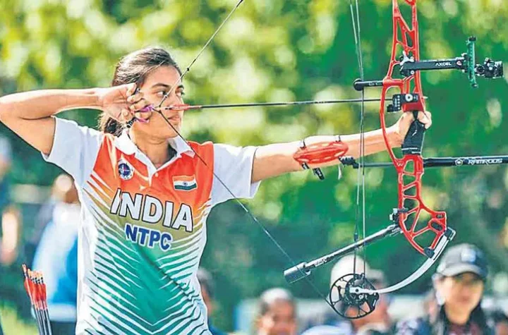 ఆర్చరీ యూత్‌ చాంపియన్‌షిప్స్‌లో తెలంగాణ అమ్మాయికి స్వర్ణం