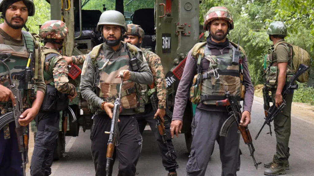 జమ్మూకశ్మీర్లో ఆపరేషన్ అఖల్… ఉగ్రవాది హతం జమ్మూకశ్మీర్లో ఆపరేషన్ అఖల్… ఉగ్రవాది హతం