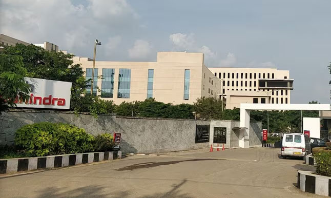 మహీంద్రా యూనివర్సిటీలో డ్రగ్స్ కలకలం