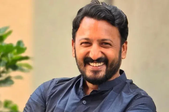 లైంగిక ఆరోపణలతో కేరళ కాంగ్రెస్ ఎమ్మెల్యే సస్పెండ్