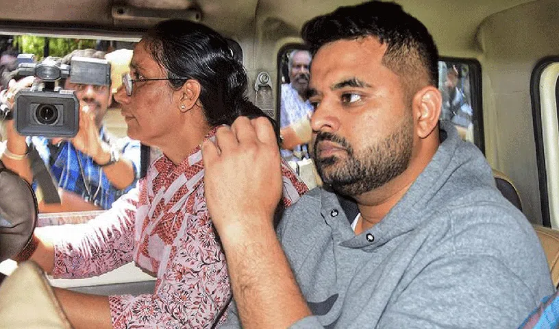 అత్యాచార కేసులో దోషిగా తేలిన ప్రజ్వల్‌ రేవణ్ణ
