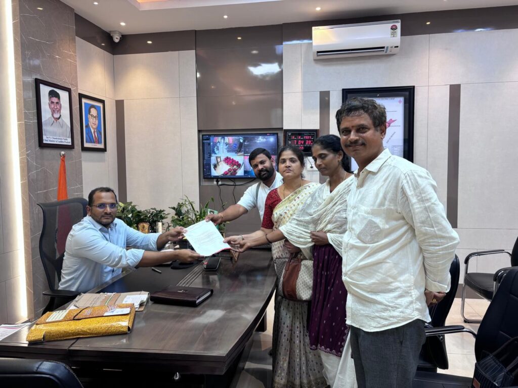 లూలూ మాల్ భూకేటాయింపు రద్దు చేయాలి లూలూ మాల్ భూకేటాయింపు రద్దు చేయాలి