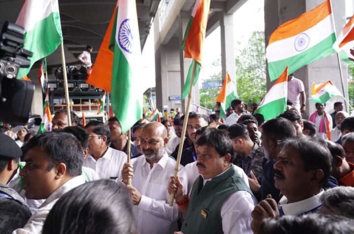 `మార్వాడీ గో బ్యాక్’ పేరుతోకాంగ్రెస్, బిఆర్ఎస్ డ్రామాలు