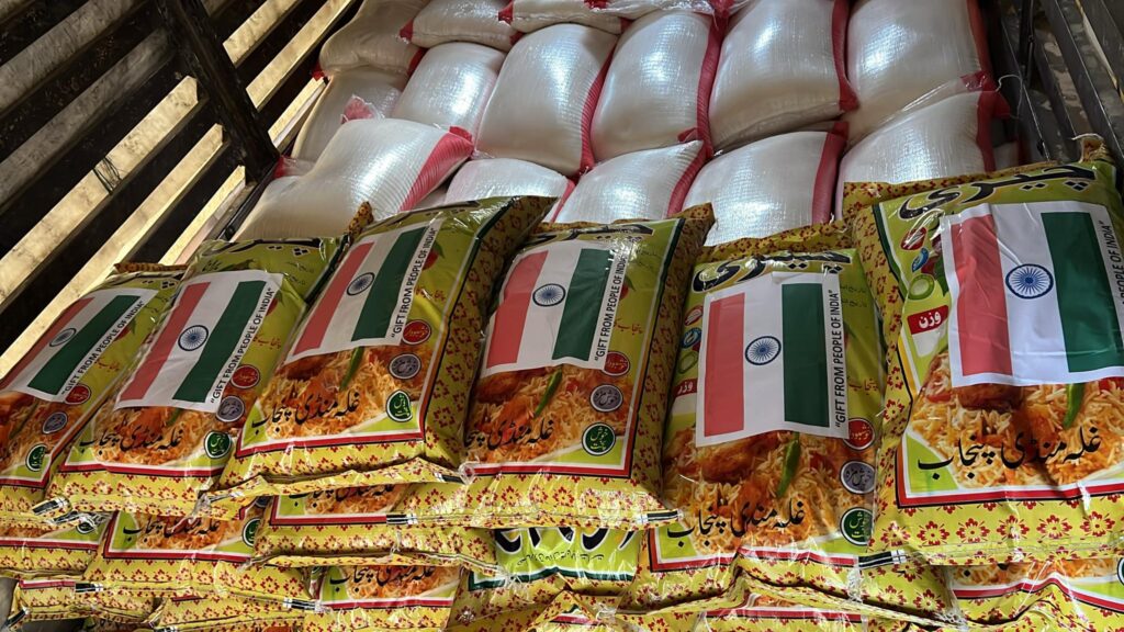 ఆఫ్ఘన్ కు అత్యవసర మానవతా సాయాన్ని అందిస్తోన్న భారత్