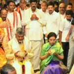 దుర్గమ్మకు పట్టు వస్త్రాలు సమర్పించిన చంద్రబాబు దంపతులు