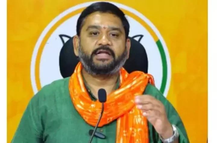 తెలంగాణాలో మత పిచ్చి రాజకీయాలు సాగిస్తున్న కాంగ్రెస్