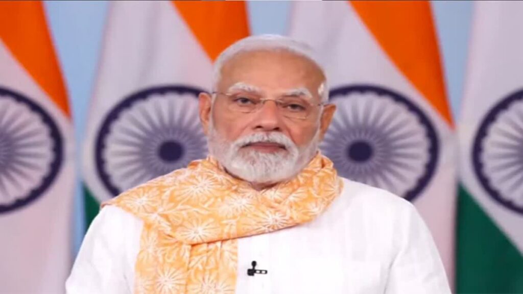 చనిపోయిన నా తల్లిని రాజకీయాల్లోకి లాగారు