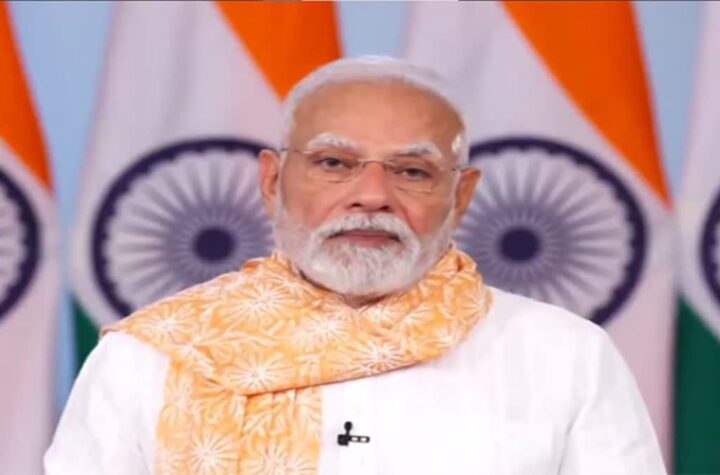 చనిపోయిన నా తల్లిని రాజకీయాల్లోకి లాగారు