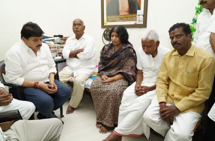 మాజీ డీఎస్పీ నళినిని పరామర్శించిన బిజెపి బృందం