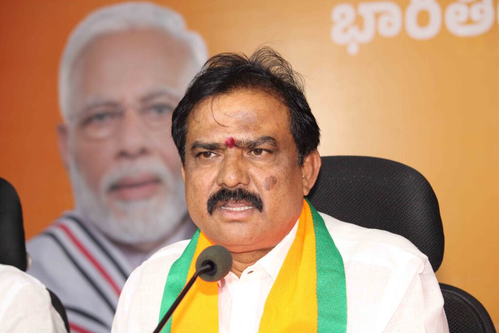 కాళేశ్వరం రూ. లక్ష కోట్ల అవినీతిపై సిబిఐ విచారించాలి కాళేశ్వరం రూ. లక్ష కోట్ల అవినీతిపై సిబిఐ విచారించాలి