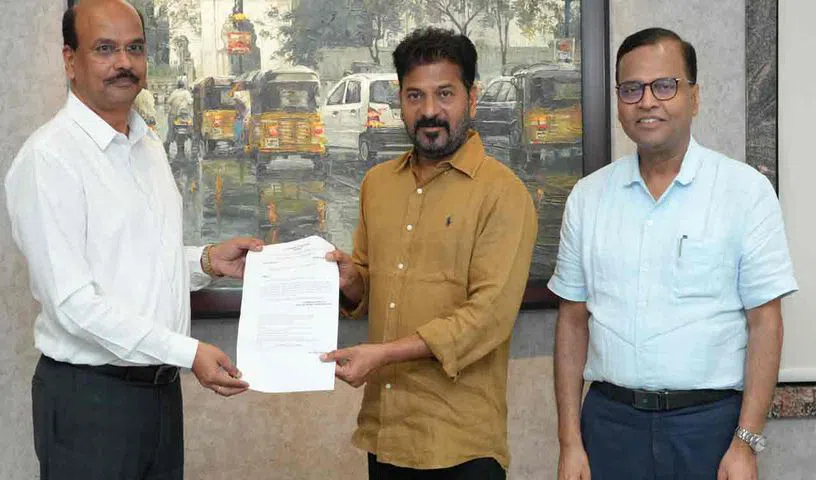 తెలంగాణ డీజీపీగా శివ‌ధ‌ర్ రెడ్డి