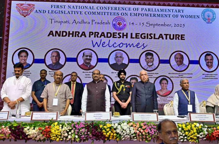 రాజకీయాల్లో మహిళా ప్రజాప్రతినిధుల పాత్ర కీలకం 