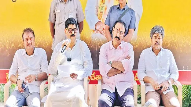 ఆలయాలు, టాయిలెట్లు ఒకటేనా షర్మిలా!