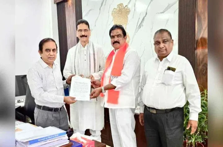 అజారుద్దీన్‌కు మంత్రి ప‌ద‌విపై బీజేపీ ఫిర్యాదు