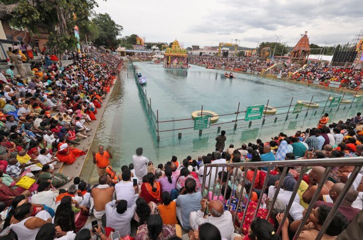చ‌క్ర‌స్నానంతో ముగిసిన శ్రీ‌వారి బ్రహ్మోత్సవాలు