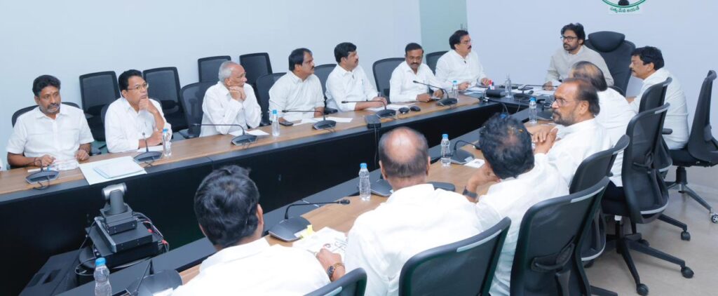 `త్రిశూల’ వ్యూహంతో జనసేన బలోపేతంపై పవన్ దృష్టి